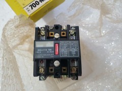 Allen-Bradley 700-N200A1 Type N AC RELAY 2 Pole 10A 115/120 VAC