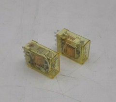 Idec RY2S-U 29407-M3 Relay Lot of 2