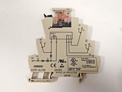 OMRON G2RV-1-S 21V POWER OUTPUT RELAY W/ OMRON G2RV-SL500 SLIM RELAY SOCKET