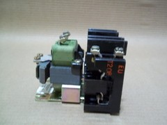 NEW General Electric Mach Tool Relay CR2810A14DJ2 360-160-2407 10Amp 600V Max