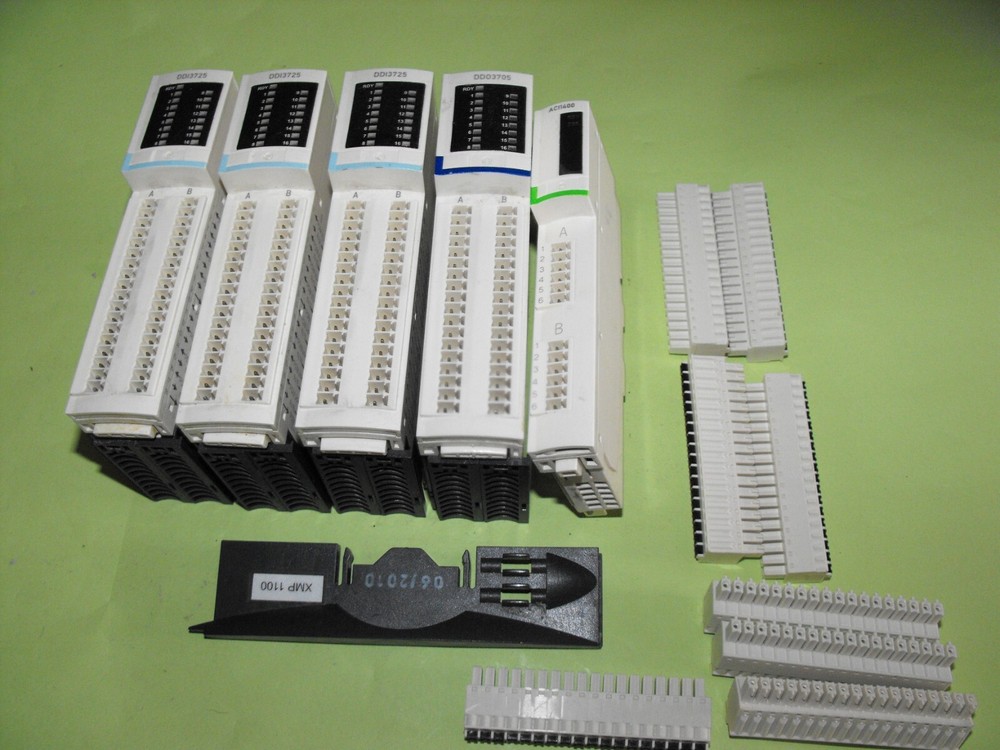 Schneider Electric DDI3725+DDO3705+ACI1400.(LOT14PCS).FOR PARTS.USED