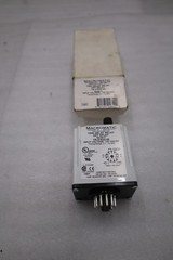 MACROMATIC TR-51622-05 120VAC/DC 10A 0.1-10S – NEW IN BOX – STOCK K778CC