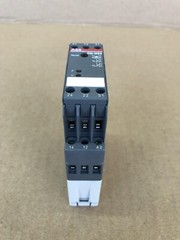 ABB CM-MSS THERMISTOR MOTOR PROTECTION RELAY 1SVR430811R1300 CMMSS