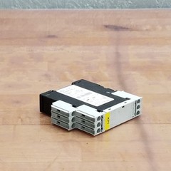 Siemens 3UG4511-1BP20 Monitoring Relay, 320-500V – USED