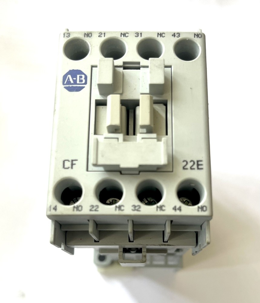 700-CF220D 700CF220D -Allen Bradley Series A 24V DC Coil 600V ACmax Teste
