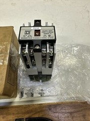 Square D AC Control Relay 8501X060V02 6 NO 110/120 VAC 50/60 Hz Coil SER A
