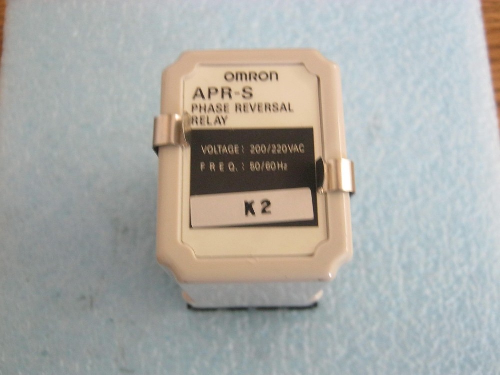 Omron Model: APR-S Phase Reversal Relay with Base