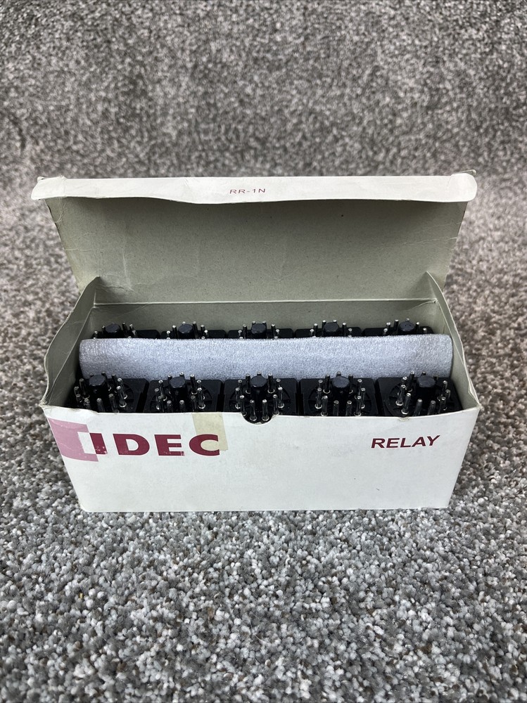 IDEC RR3PA-ULC-AC24V 3PDT 11-Pin 10A Power Relay w/ Indicator (Box of 10)