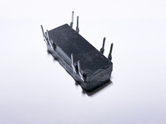 CMDA10012 FEME Reed Relay 12VDC SPST-NO 0.5A 10W 8-Pin With Diode DIL-8
