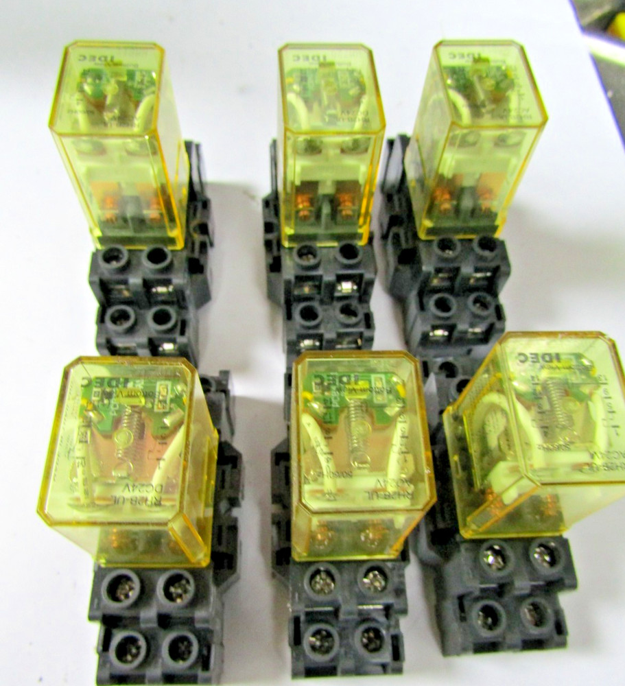 ✌ 6) IDEC RH2B-UL 8 BLADE RELAY 10A 300V 24VDC COIL W/ IDEC SH2B05 BASE LOT OF 6