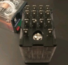 Schneider Electric RXM 120VAC