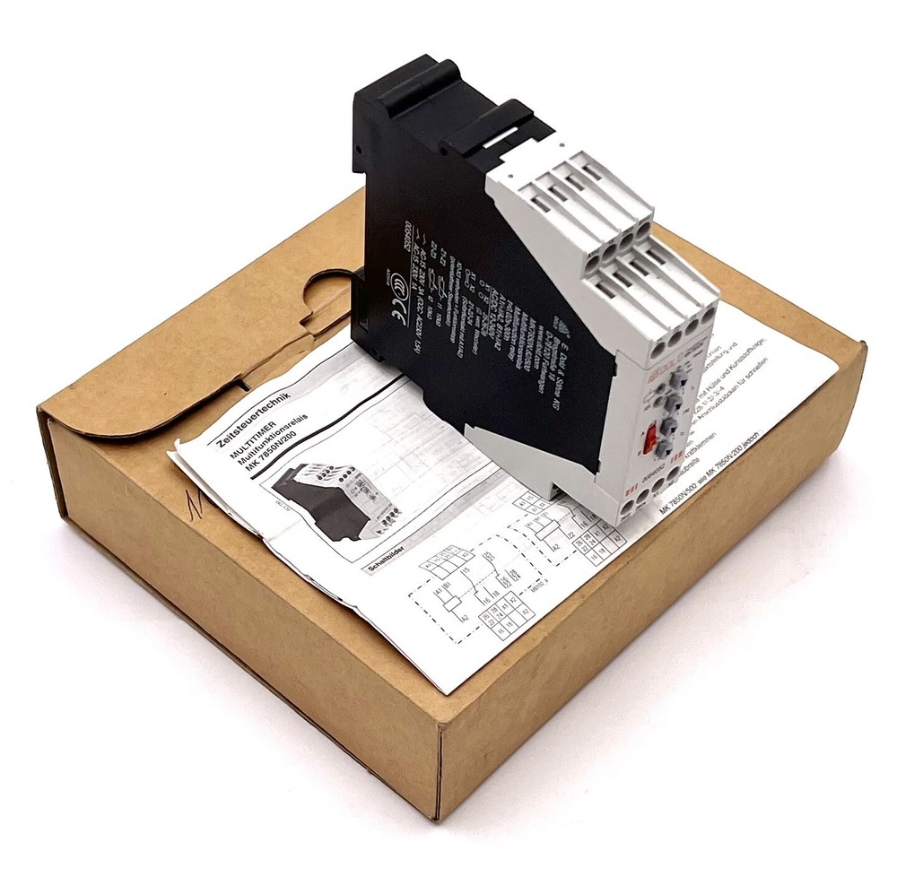 E.Dold and Söhne MK7850N.82/500/61 Multifunction Relay 0.02S-300H -Unused/Original Packaging-