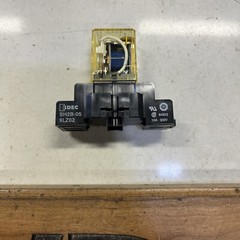 Idec RH2B-UL AC24V Relay NEW With Base Ships on Same Day of the Purchase