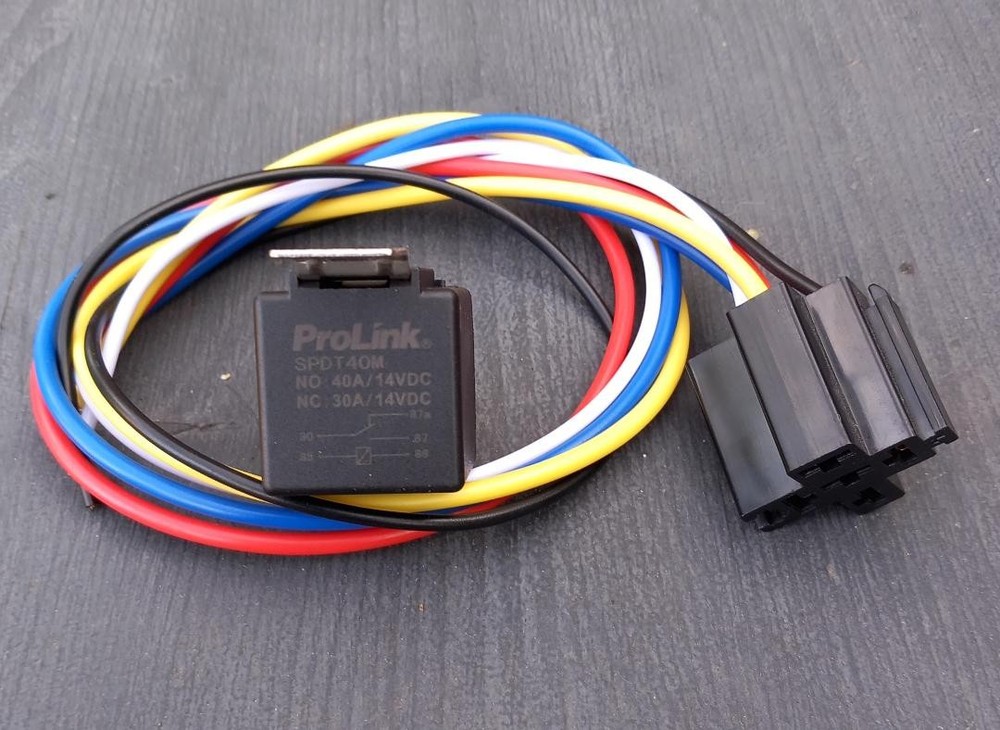 Automative Relay + Socket with Metal Bracket , SPDT, NO 12V, 40A, NC 12V, 30A,