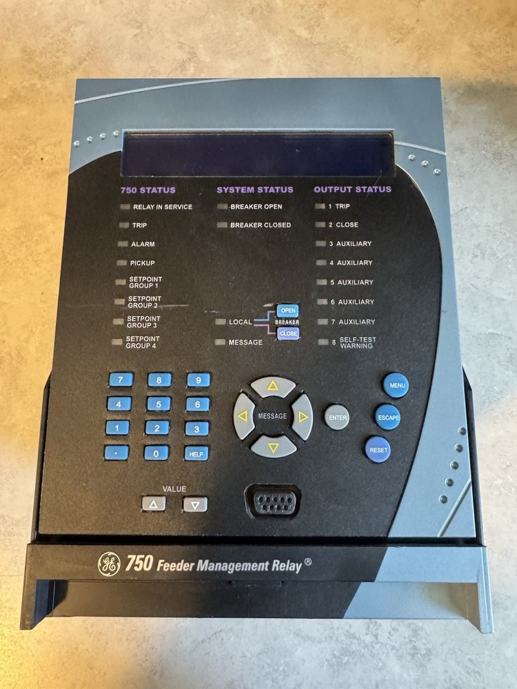 GE SR750 FEEDER MANAGEMENT RELAY 750-P5-G5-S5-HI-A20-R-E. (READ)