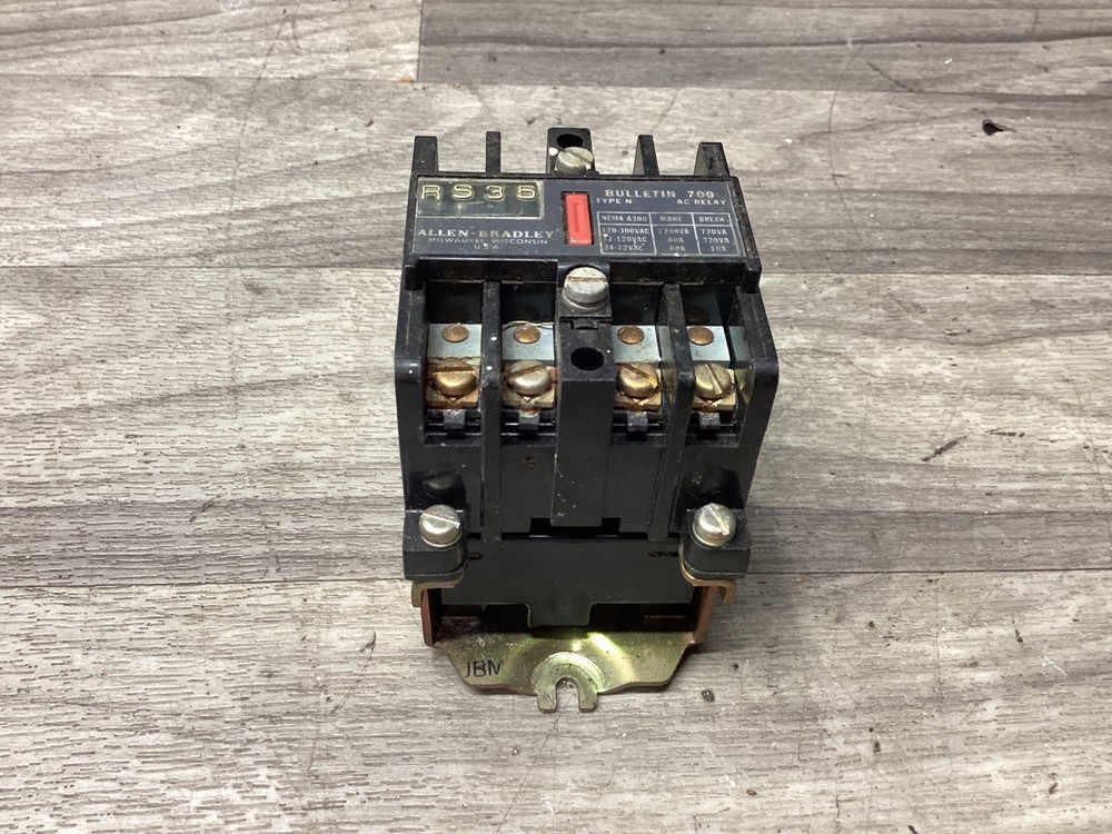 ALLEN BRADLEY 700-N800A1 SER C RELAY 110/120V 50/60HZ #141N156