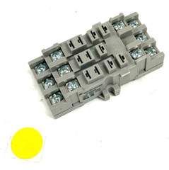 SA 29513 RELAY BLOCK BLADE SOCKET 11 PINS 300/150VOLTS 10/15AMP OAL 3-1/8″