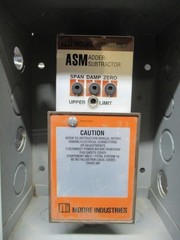 HOFFMAN ENCLOSURE A-HE8X6X4 W/ MOORE ASM/2X4-20MA/Z4-20MA/24AC ADDER SUBTRACTOR