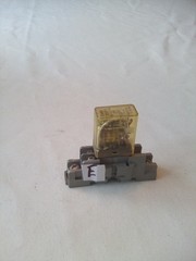 Idec RH1B-UL DC 24V Relay W/ Idec SH1B05 10A 300V Socket Base