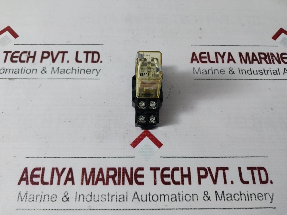 Idec RH2B-U Relay With SH2B-05B Socket DC 24V 10A 240VAC/10A 30VDC