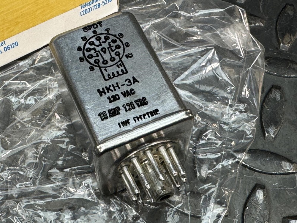 Line Electric HKH3A Plug In Relays – Unused