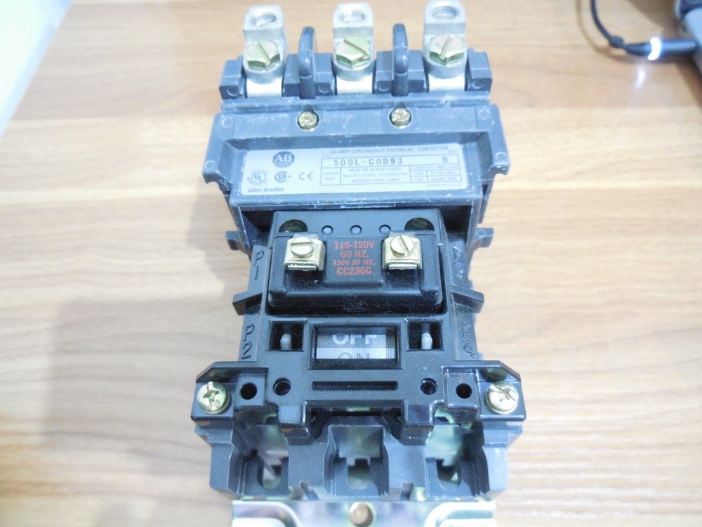 Allen Bradley 500L-COD93 60 Amp Contactor Ser B 110/115-120 VAC Coil C0D93 (TBI)