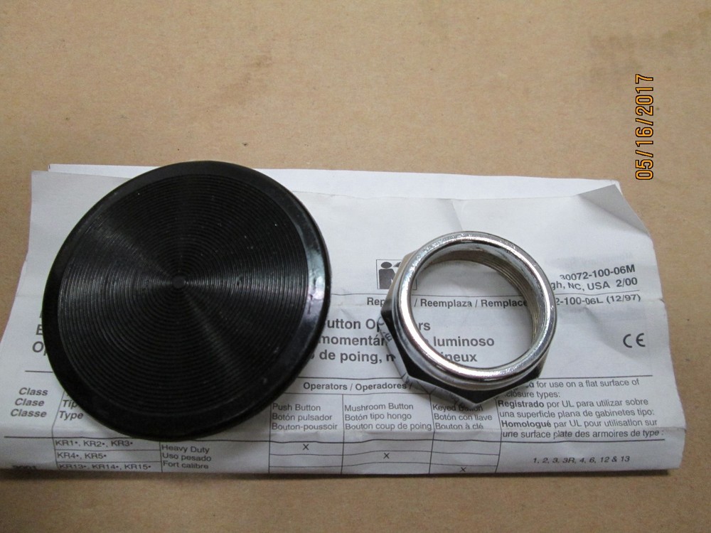 NEW OTHER, SQUARE D 9001K16B, BLACK MUSHROOM HEAD W CHROME RING NUT.