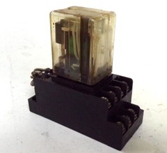 FUJITSU RELAY FRL-263 D024/04CT AND BASE