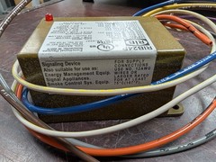 🤪 FUNCTIONAL DEVICES RIB 20 AMP ENCLOSED RELAY 24 VAC/DC COIL RIB24P