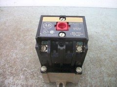 ALLEN-BRADLEY AC CONTROL RELAY 700-PT200A1 120VCOIL