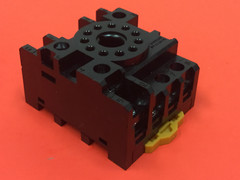 Omron – P/N: PF113A-E – Relay Socket Base – NEW
