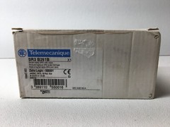 New! Telemecanique SR3 B261B Smart Relay with Clock (#60119)