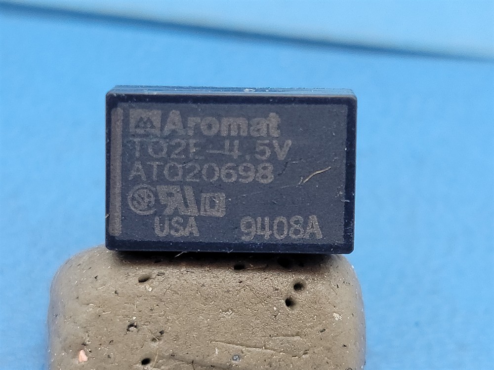 New (6pcs) TQ2E-4.5V AROMAT Electromechanical Relay