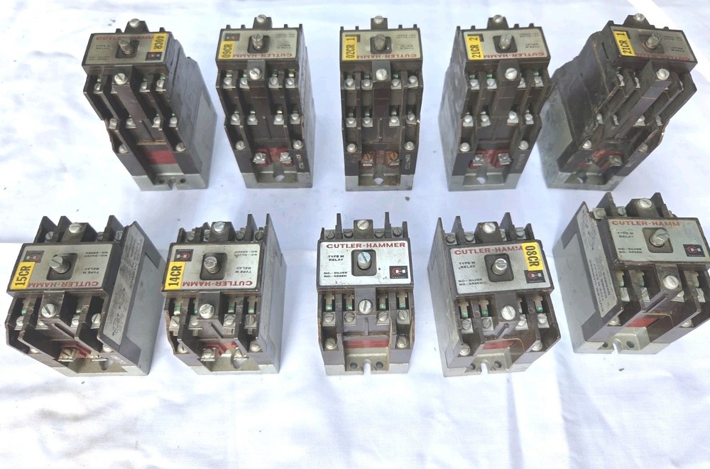 10 RELAYS LOT. CUTLER HAMMER D26MB SER. A2 110/120V 10A NSNP. CLEARANCE LOT.