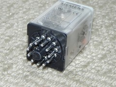 Siemens Relay 3PDT OCTAL 10A 120VAC 3TX7112-1NF13, (three-pole, double-throw)
