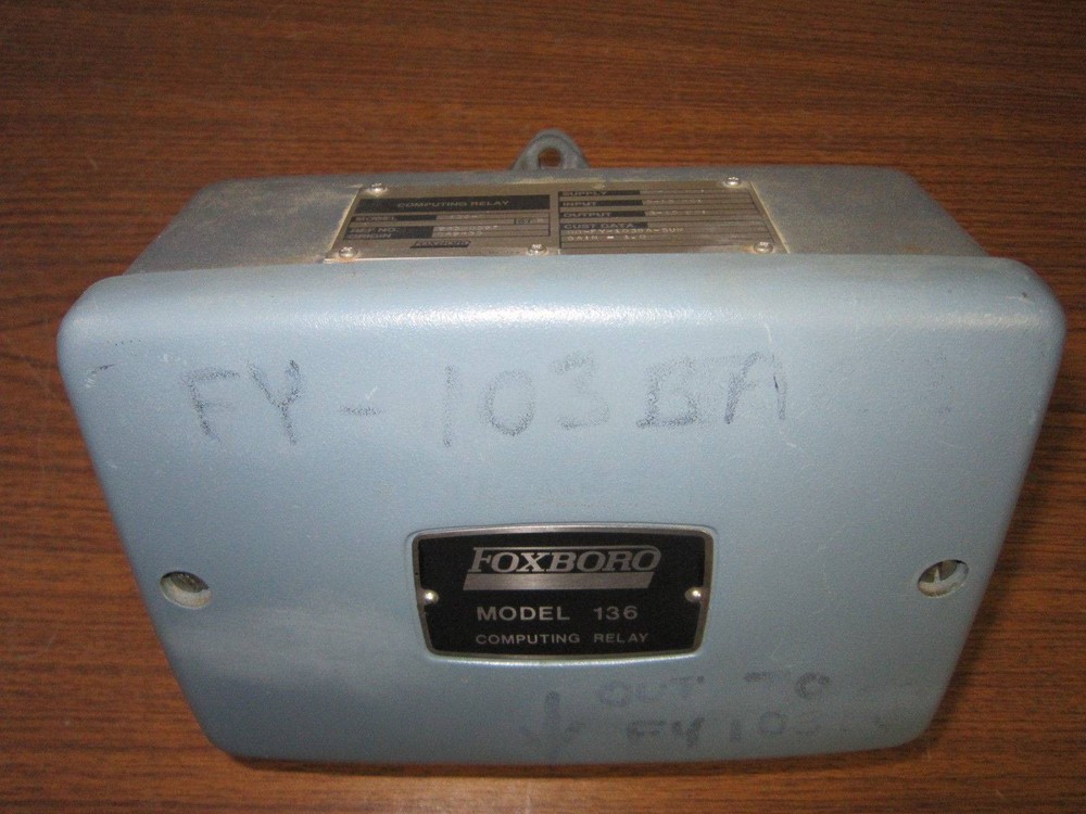 Foxboro 136 Computing Relay 136-2 Supply 20-22 PSI Input 3-15 PSI Output 3-15PSI