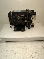 Allen Bradley – Control Relay 700-C200A1 /Series B.