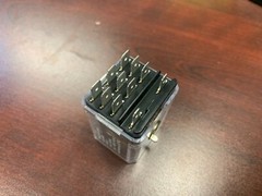 Potter & Brumfield KUH-4082 AMP / Tyco 5-1393114-1 General Purpose Relay 24VDC