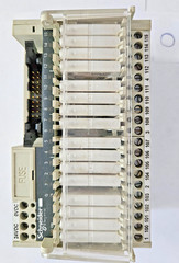 Schneider electric ABE7 R16T111 EM/SS plug-in Relay Base