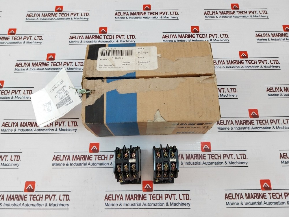 Fuji Electric SRC50-2U/X (4A2B) Auxiliary Relay 380-440V 50/60Hz