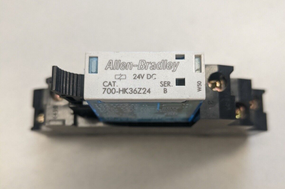 Allen-Bradley 700-HK36Z24 Ser. B Relay 24V DC Coil w/ 700-HN121 Ser. A mount