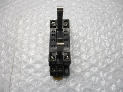 OMRON PYF08A E 8 RELAY BASE NSNP