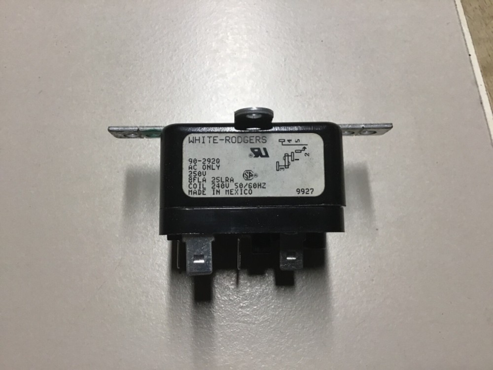 WHITE RODGERS ENCLOSED RELAY 90-290 8A, 240V COIL STEVECO RBM TYPE 84 RELAY NIB