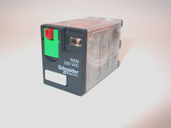 RXM4AB1P7 Original Zelio Schneider Miniature relay 14 pin FAST SHIPPING
