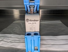 Finder Type 97.02 Socket Terminal with Finder 46.52.9.024.5040 24VDC Power Relay