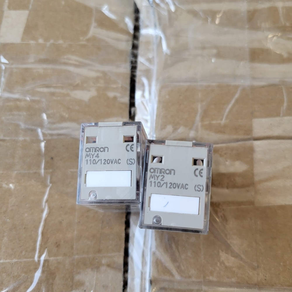 2 OMRON RELAYS MY4 110/120VAC + MY2 110/120VAC NEW WITHOUT ORIG. PACKAGING