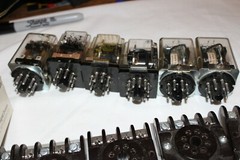 8 VARIOUS EAGLE SIGNAL RELAYS 12VDC 22Q2CD012 SOME NIB, + 11 BASES 8 pin LOOK