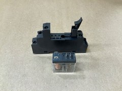 Allen-Bradley 700-HK36A1 Relay 120VAC With 700-HN121 Relay Socket #43E26*IAC
