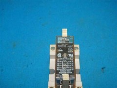 Omron P7S-14F-END Relay w/ Base