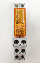 Allen-Bradley Slim Relay, 8 A, 2 Pole, DPDT, 120V, 700-HP32A1 w/700-HN123 Socket